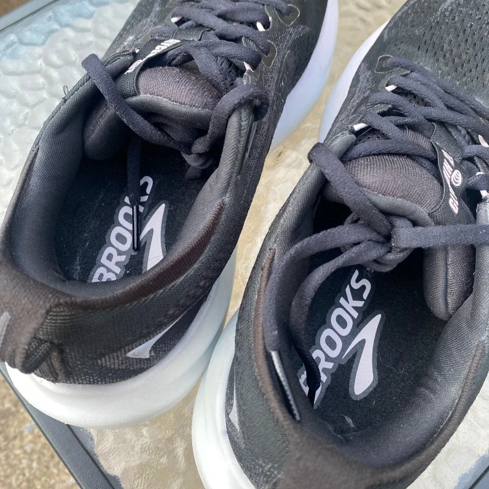 Brooks Glycerin 22 Womens Running Shoes Black White Pink 1204341B024 Size 9.5